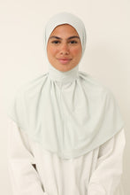 Load image into Gallery viewer, MINIMAL instant hijab light blue
